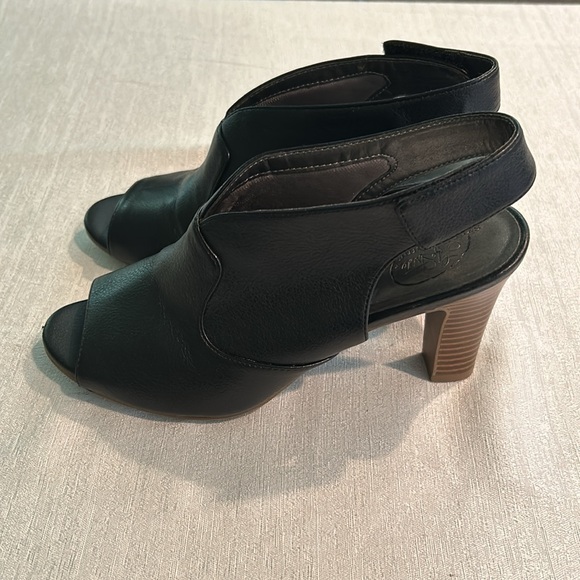 Life Stride Simply Comfort Black Sling Back Open Toe Heels - Picture 2 of 6